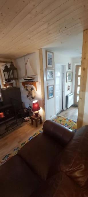 Captain Tom'S. A Cosy Wee House In Lochinver . 洛欣弗 外观 照片